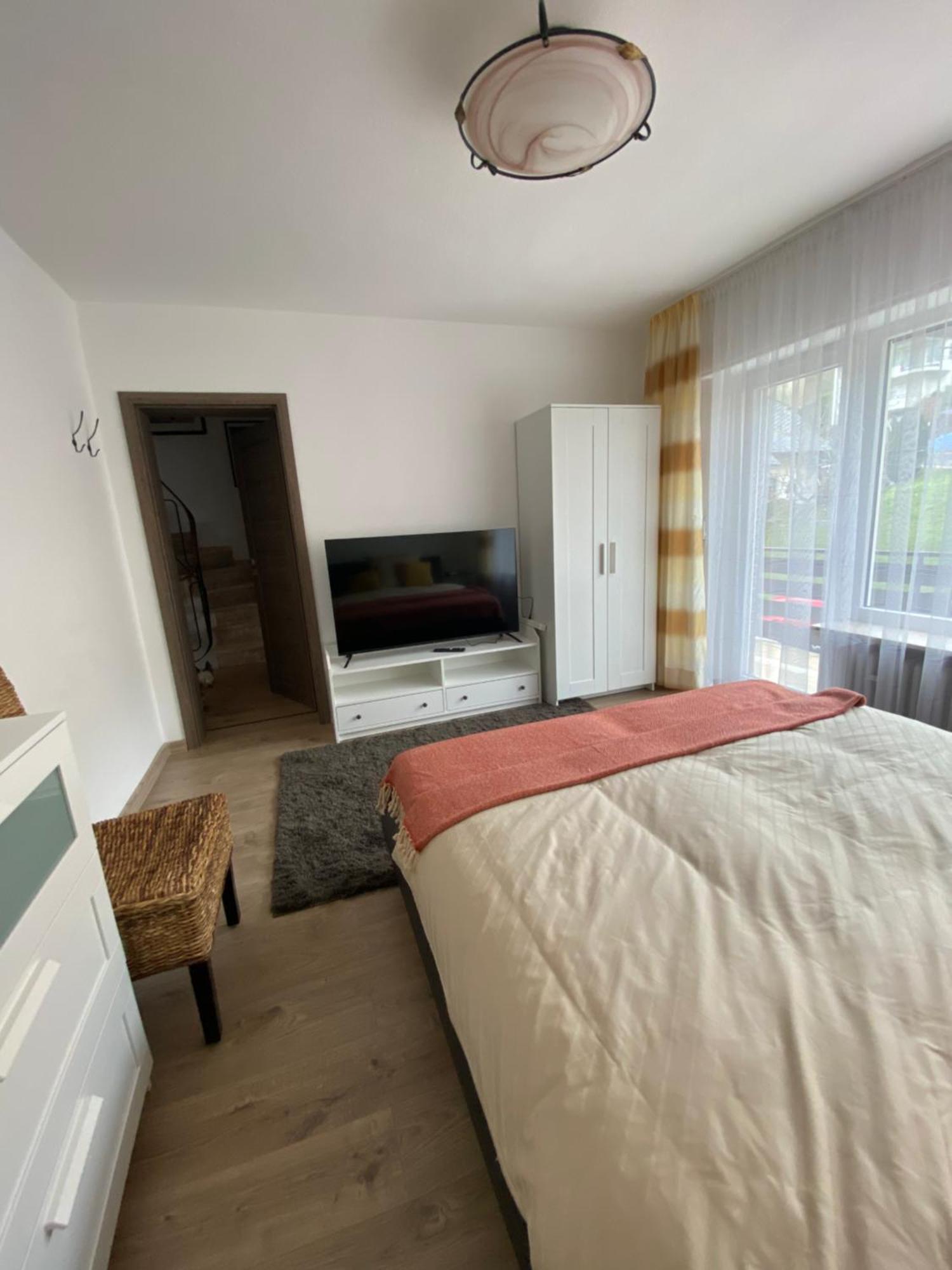 Pension Mit Moselblick Klotten Exterior foto