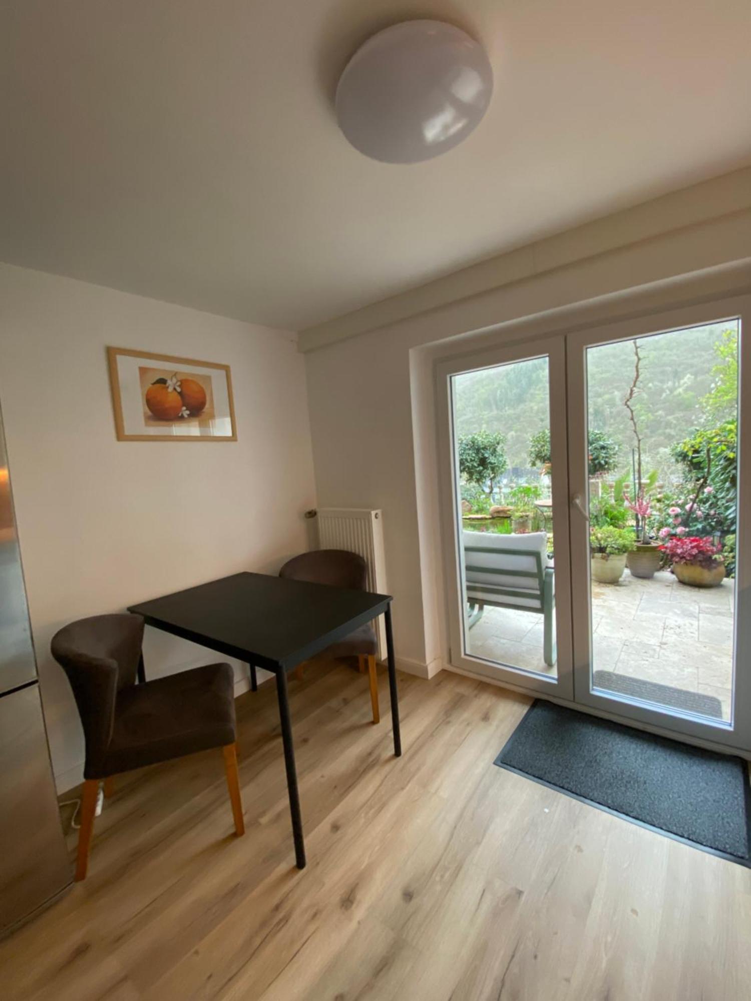 Pension Mit Moselblick Klotten Exterior foto